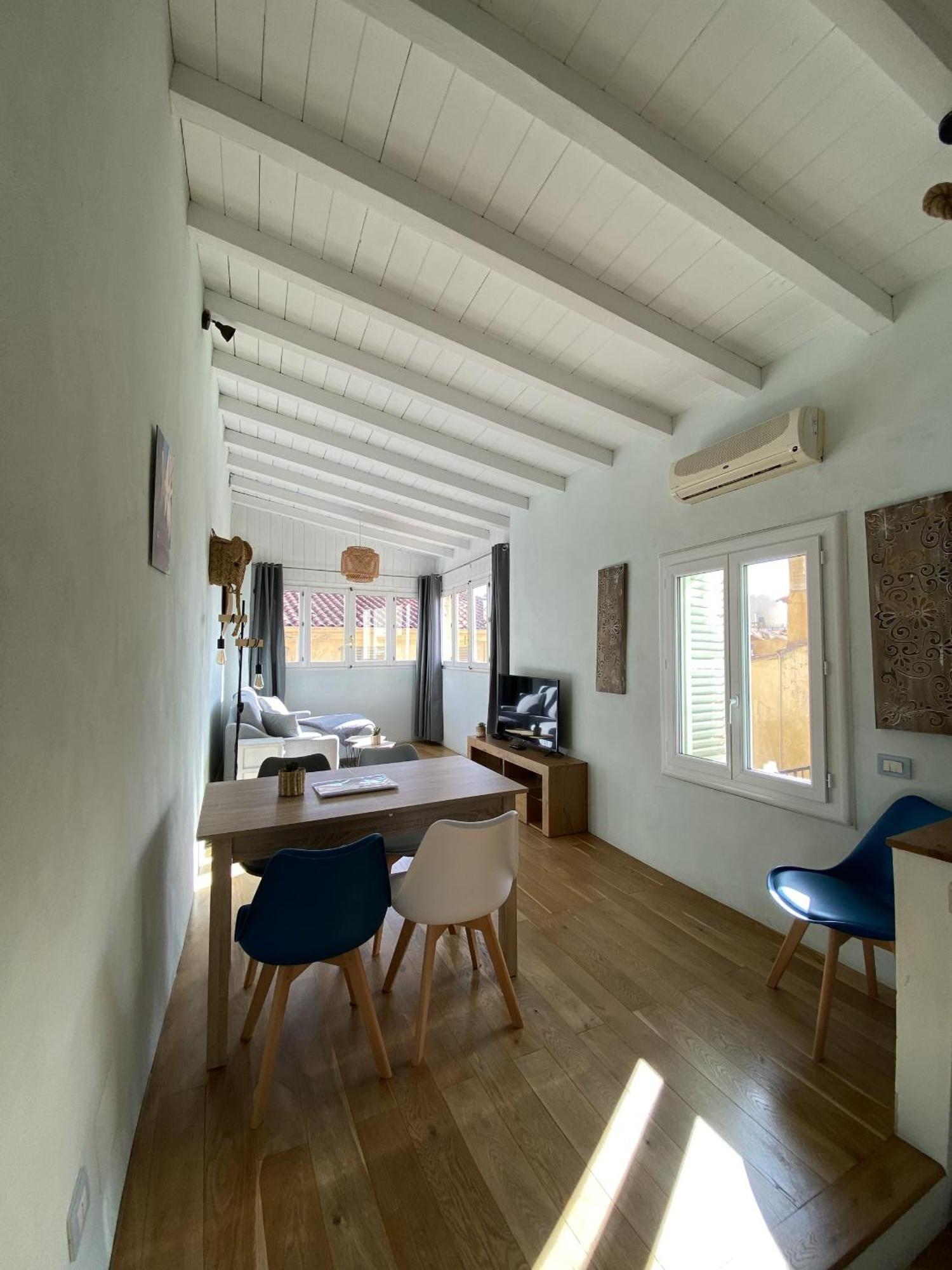 Le Bougainvillier Vieille Apartment